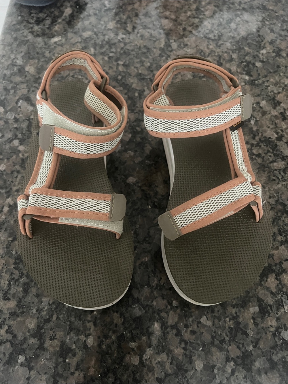 Teva Sporty Women's Outdoor Sandals - Pink and Olive like new 6